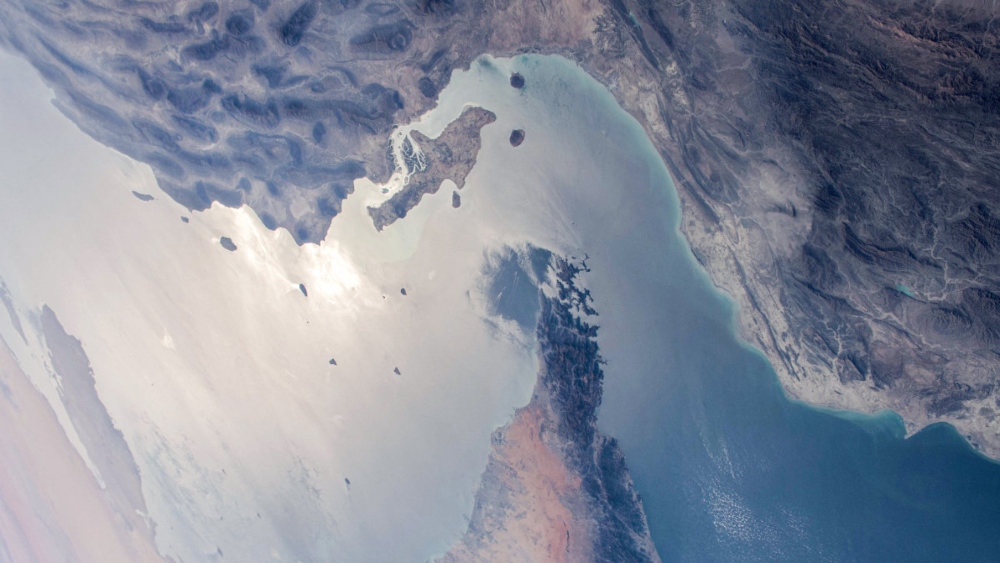 Indian tankers pass through Hormuz after Iranian greenlight: Report 